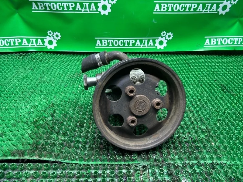 Насос ГУР Volkswagen Passat 1998-2005 8D0145156L B5 1.8