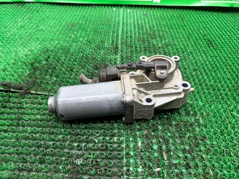 Мотор раздаточной коробки BMW 27107566250