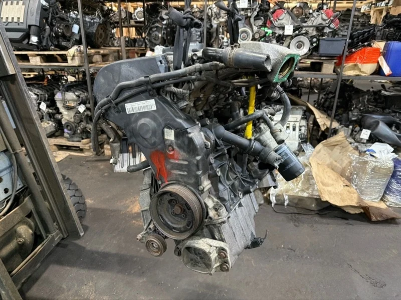 Двигатель Volkswagen Passat 06B100098KX B5 AWT