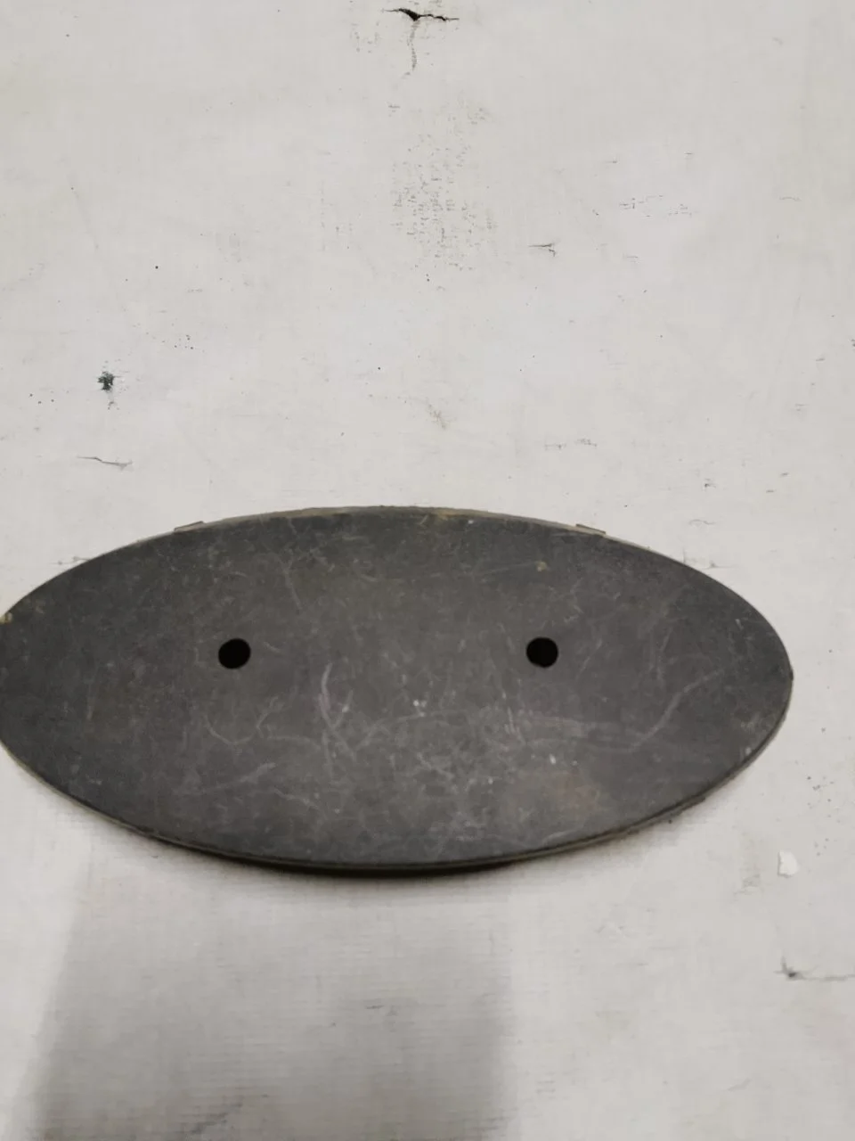 Кронштейн эмблемы Hyundai Solaris 863591R000, передний