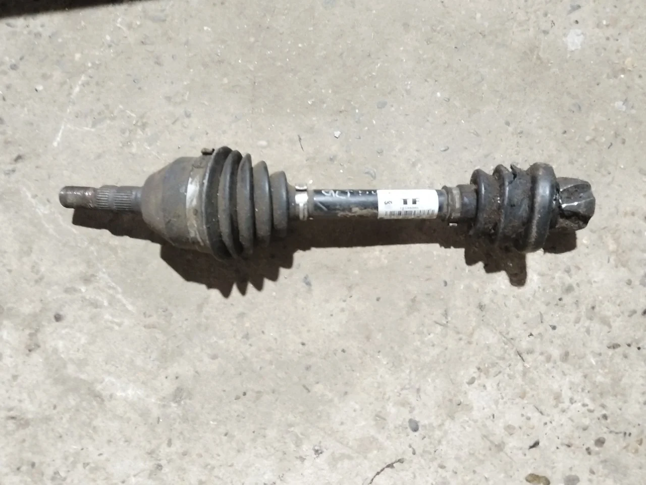 Привод колеса Opel Astra H 2014 13136382, передний левый