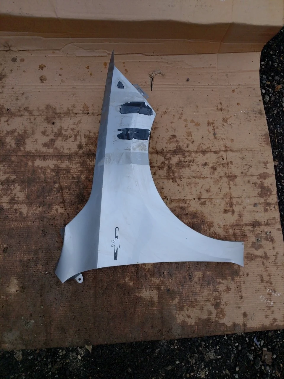 Крыло Skoda Rapid 2022 60U821022, переднее правое