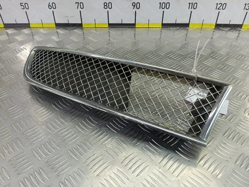Решетка радиатора SUBARU Tribeca WX (2004—2007)