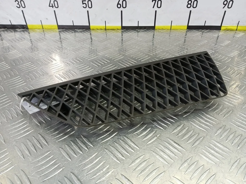 Решетка радиатора MITSUBISHI LANCER IX рестайлинг