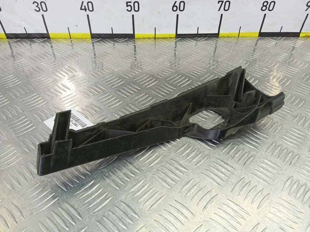 Кронштейн бампера передний FORD Focus II (2005—20