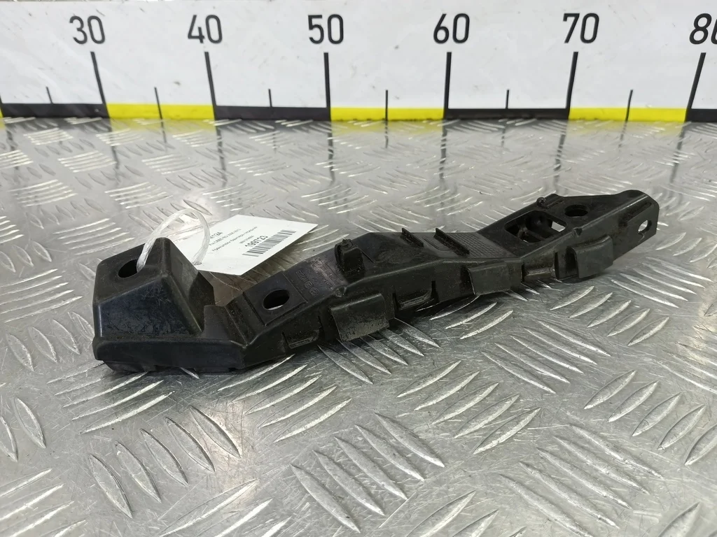 Кронштейн бампера передний Kia Ceed ED рестайлинг