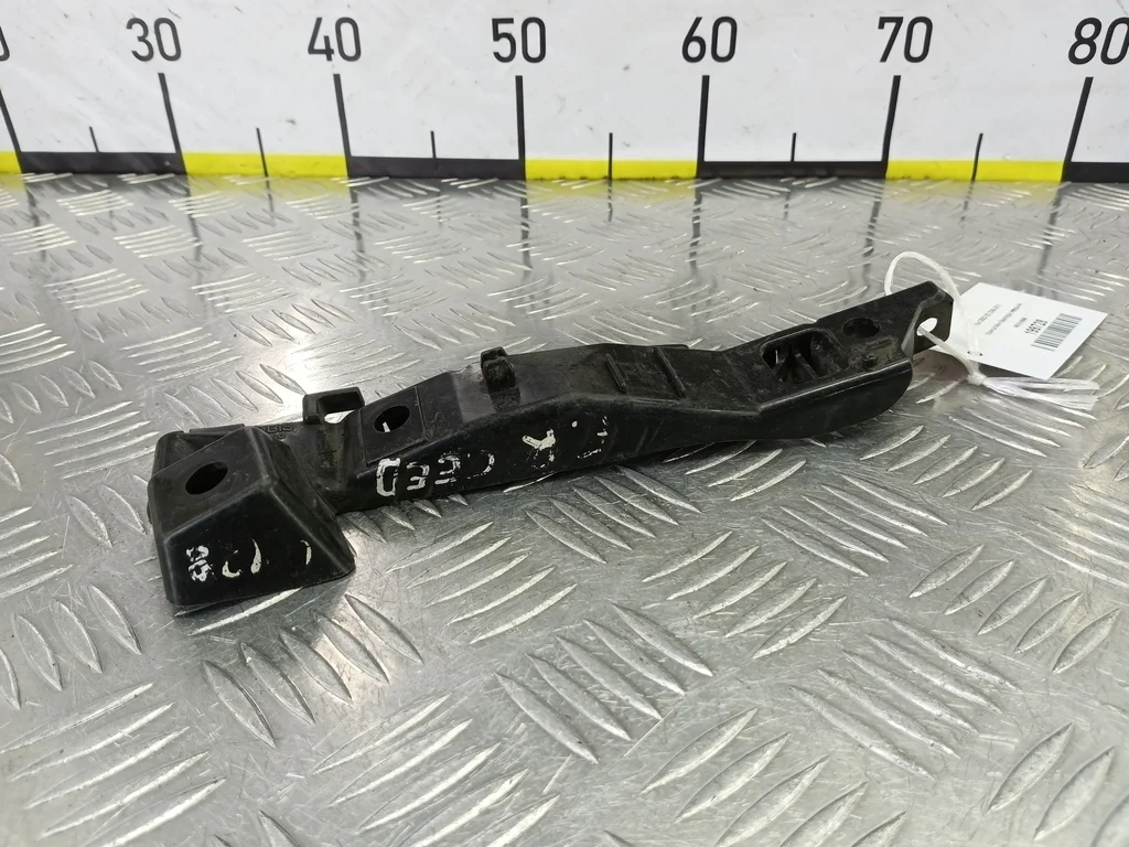 Кронштейн бампера передний Kia Ceed ED (2006—2010)