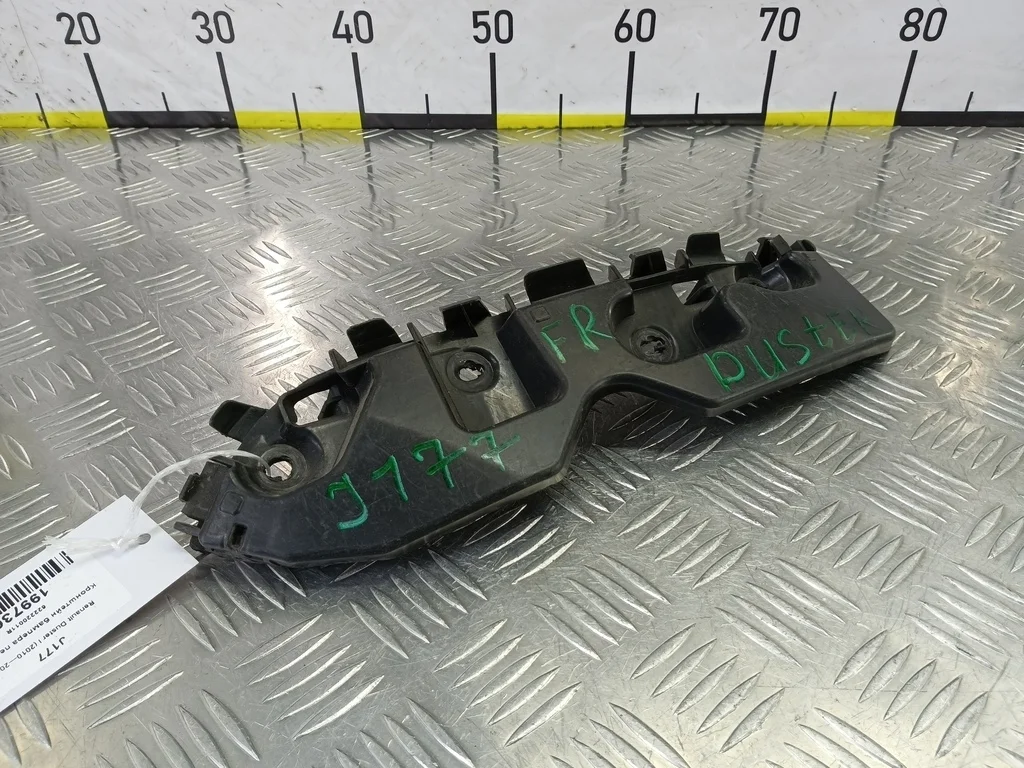 Кронштейн бампера передний Renault Duster I (2010