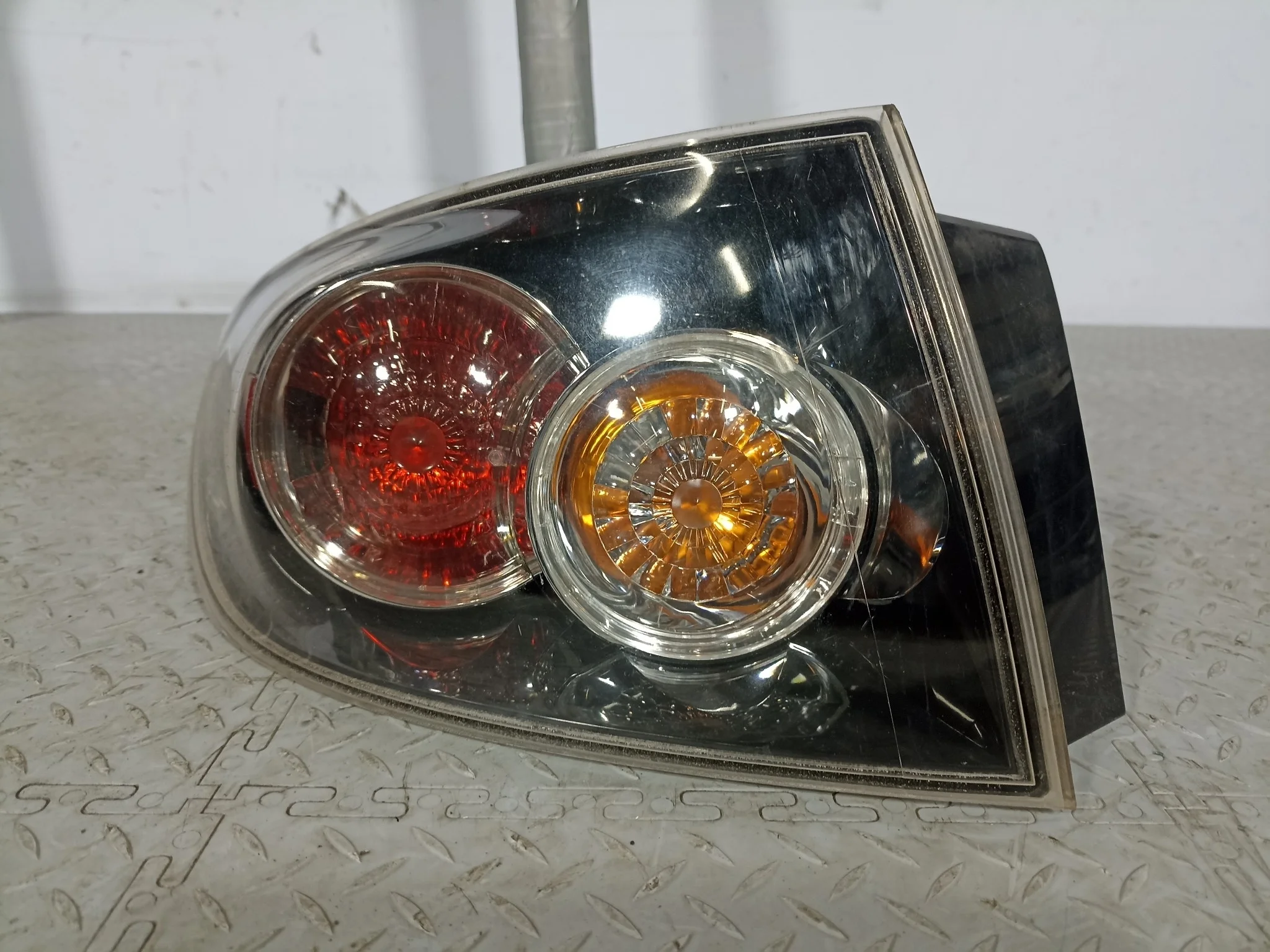 ФОНАРЬ MAZDA ЛЕВО BR5H51160C QA6510