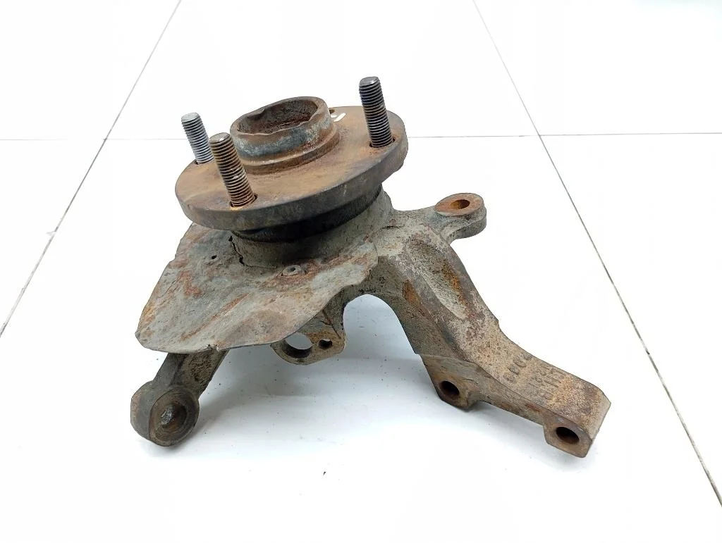 Кулак поворотный передний левый Chevrolet Lacetti 2007 J200