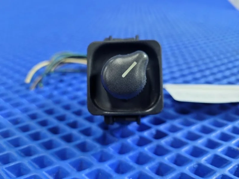 Блок управления зеркалами Mercedes-Benz C-class