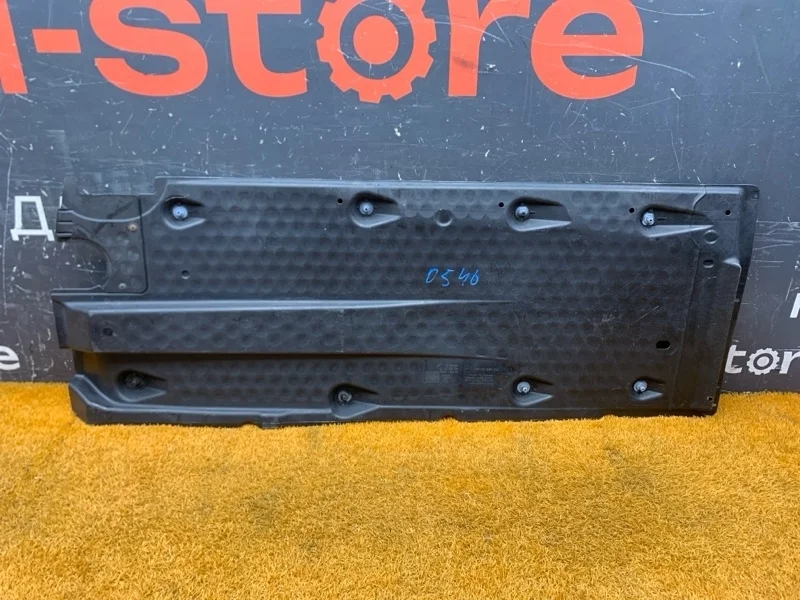 Защита днища кузова Audi A3 2011 1K0825211E 8P CAXC, левая