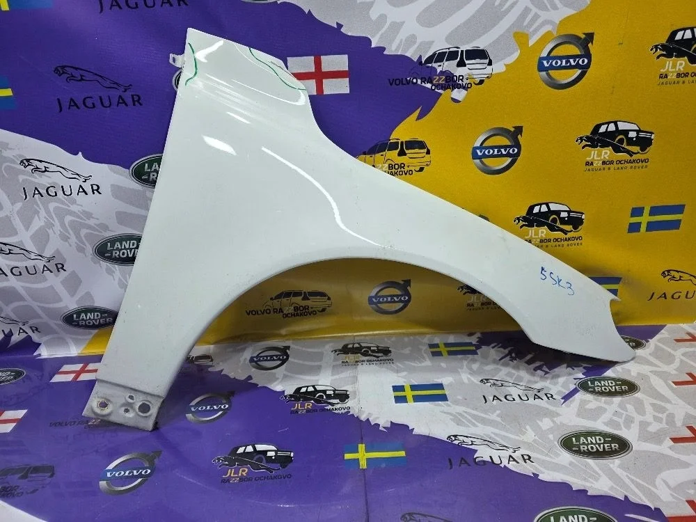 Крыло переднее правое Volvo S80 V70 P3 белое S80 II (2006—2010)