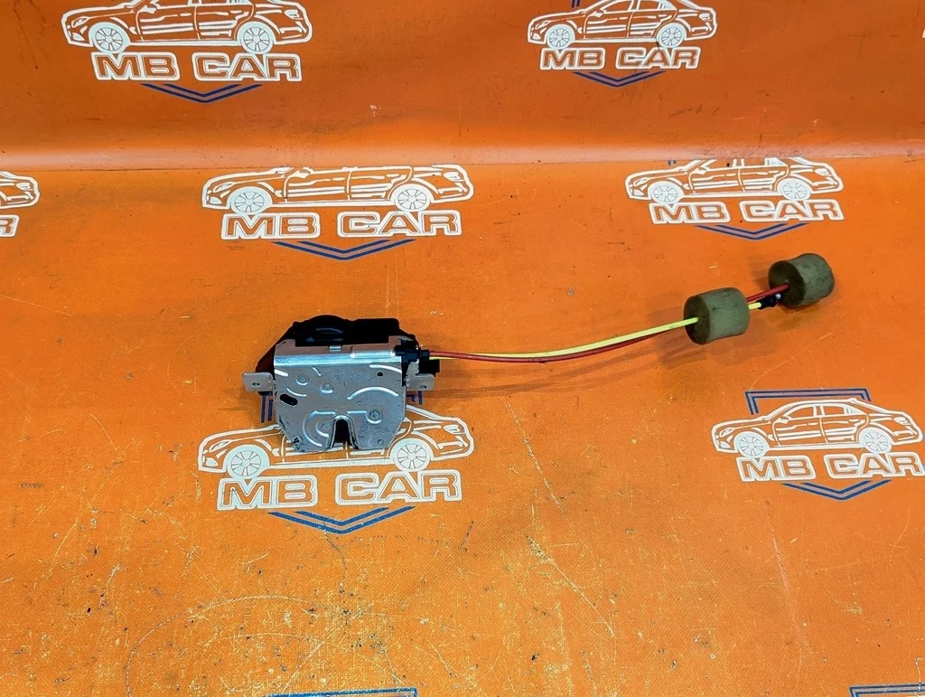 Замок багажника Mercedes-Benz