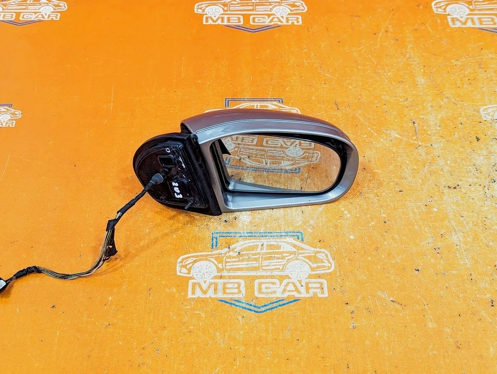 Зеркало правое Mercedes-Benz