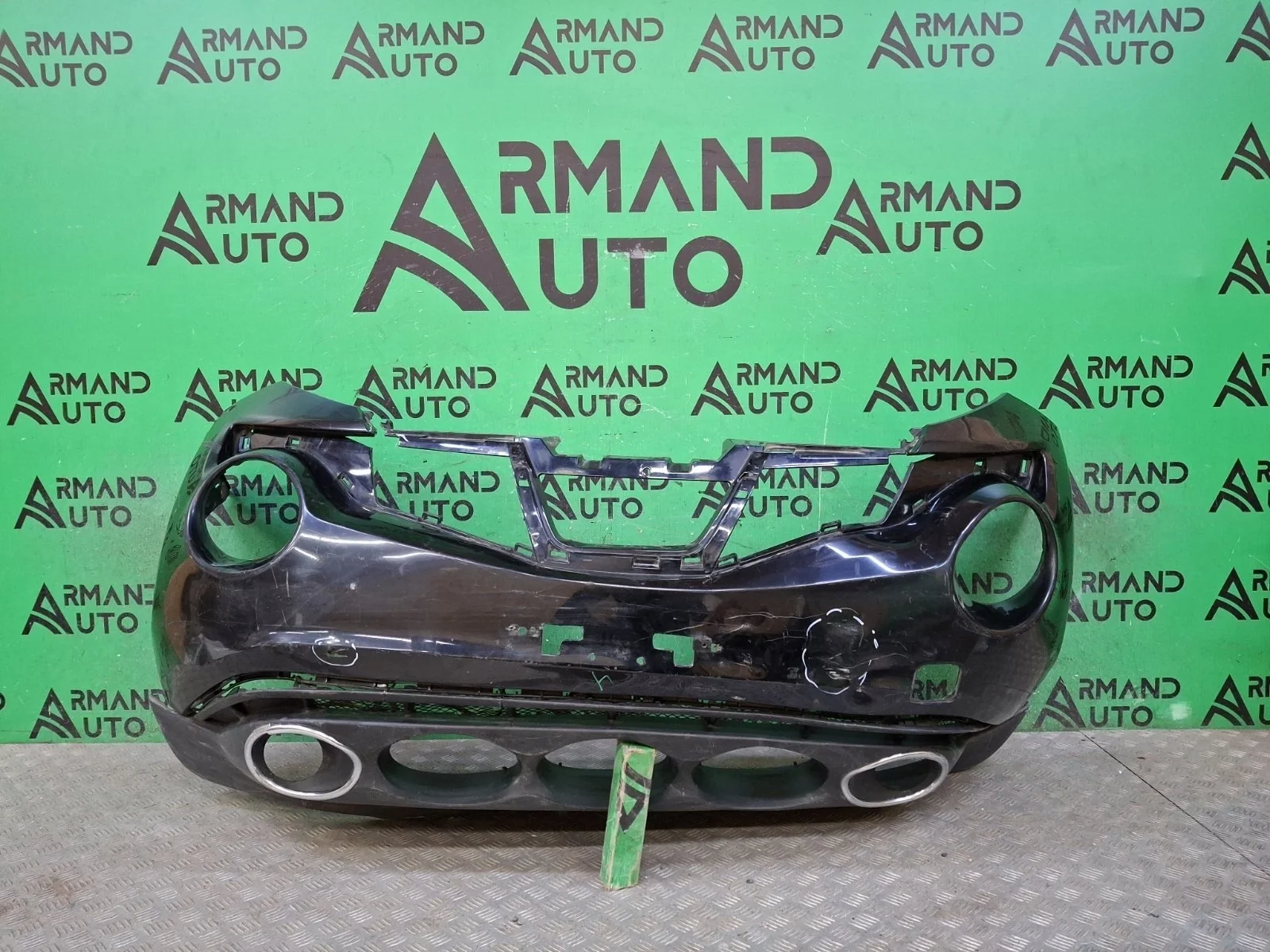 Бампер Nissan Juke 2010-2014 YF15