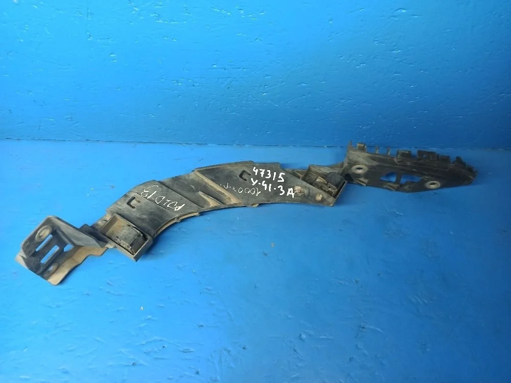 Кронштейн фары правый Volkswagen Polo 5