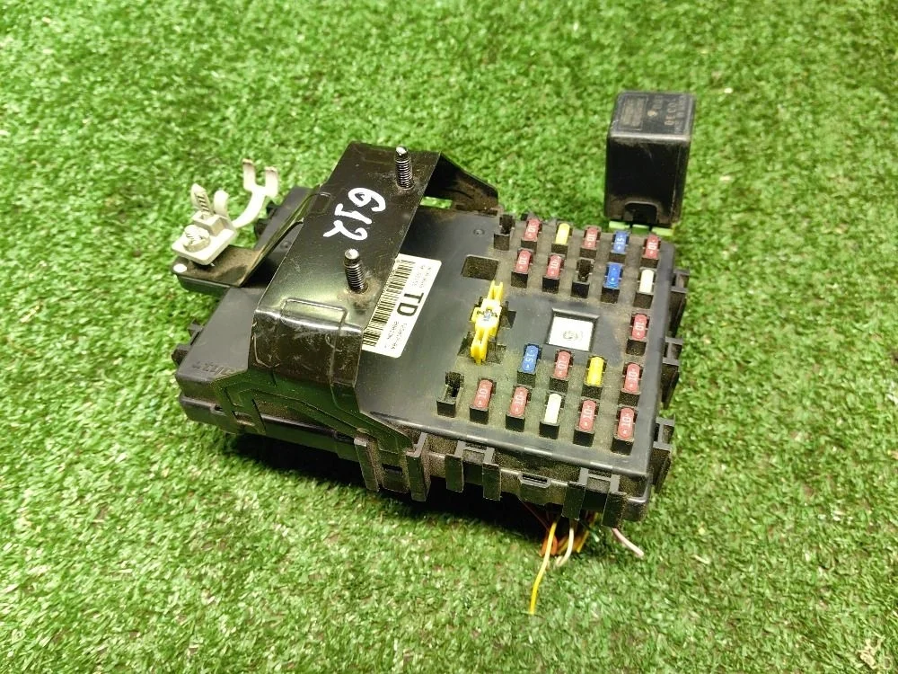 Блок предохранителей Chevrolet Aveo T250