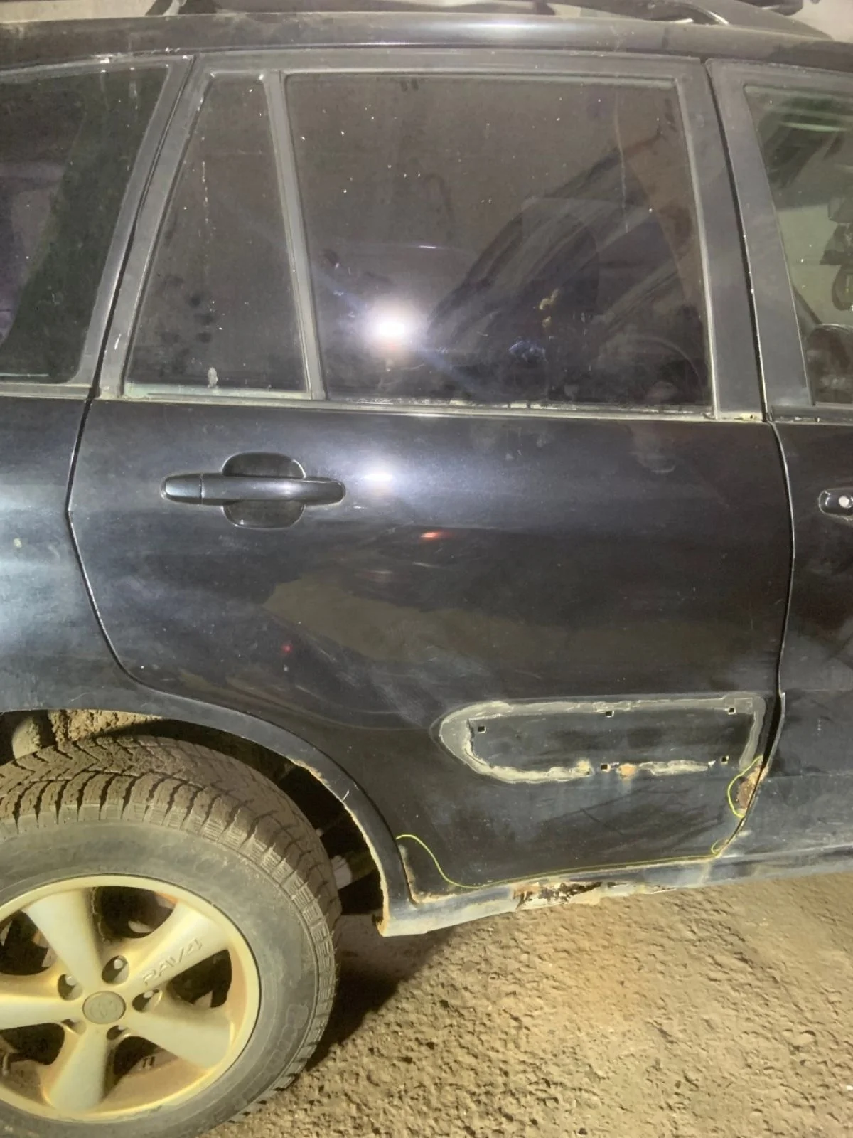 Дверь задняя правая Toyota Rav 4 .  2 поколения