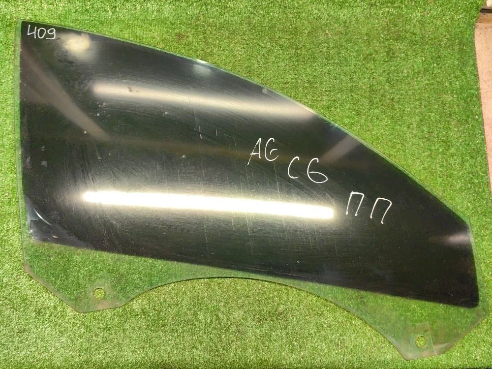 Стекло передней правой двери Audi A6 C6