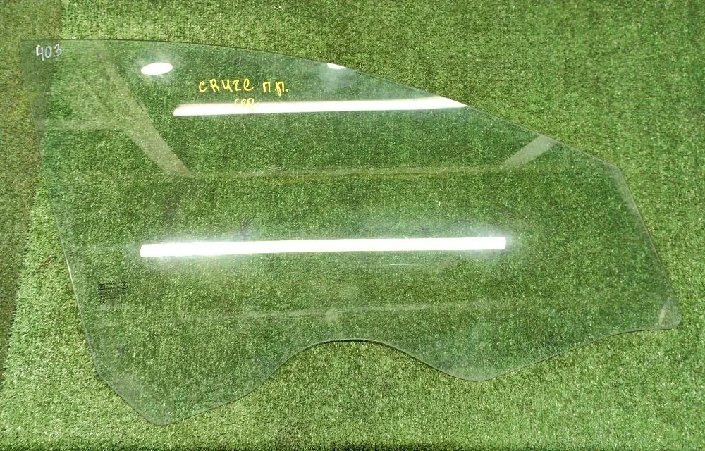 Стекло двери передней правой Chevrolet Cruze