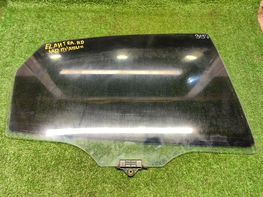 Стекло задней правой двери Hyundai Elantra 4