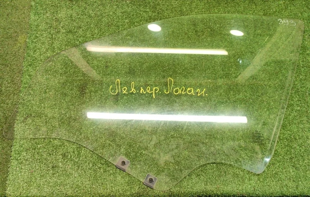 Стекло двери передней левой Renault Logan 1