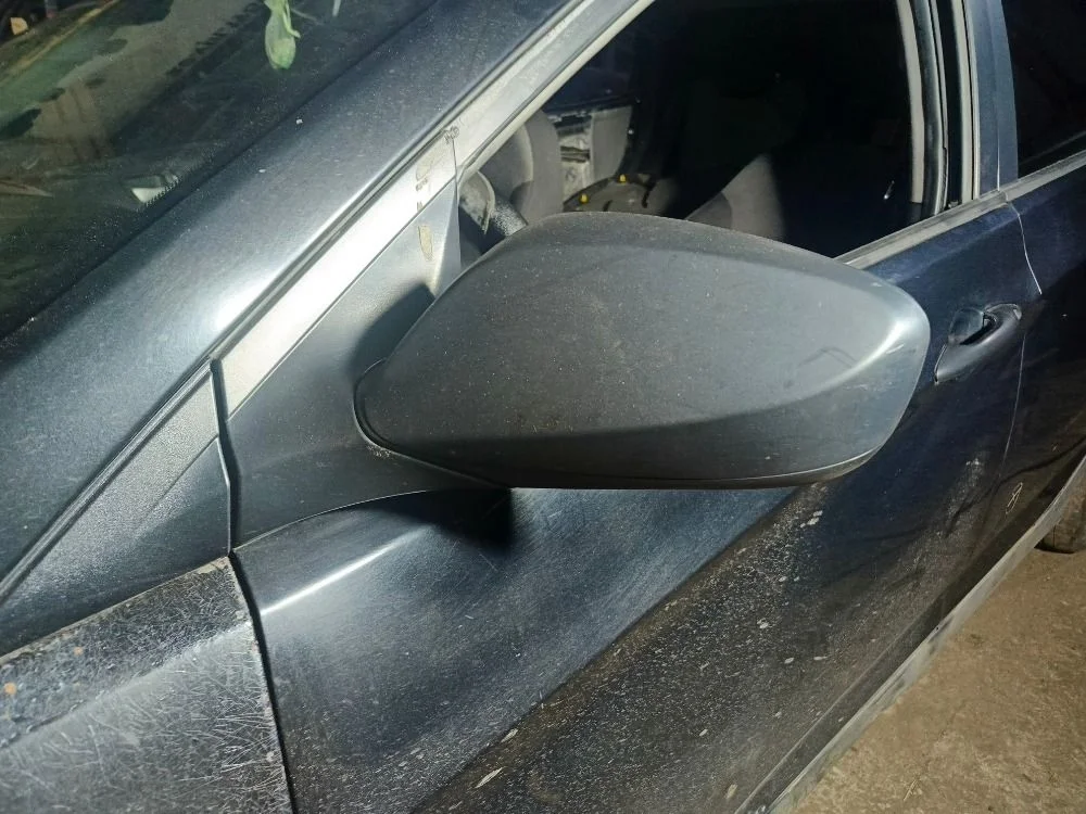 Зеркало левое Hyundai Solaris