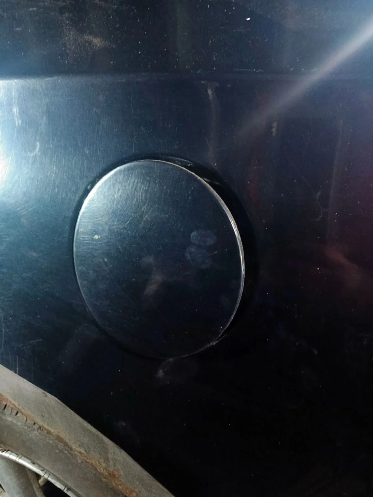 Лючок бензобака Hyundai Solaris 1