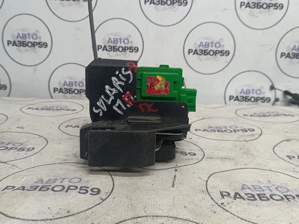 Замок двери передней правой Hyundai Solaris I (2010—2014)