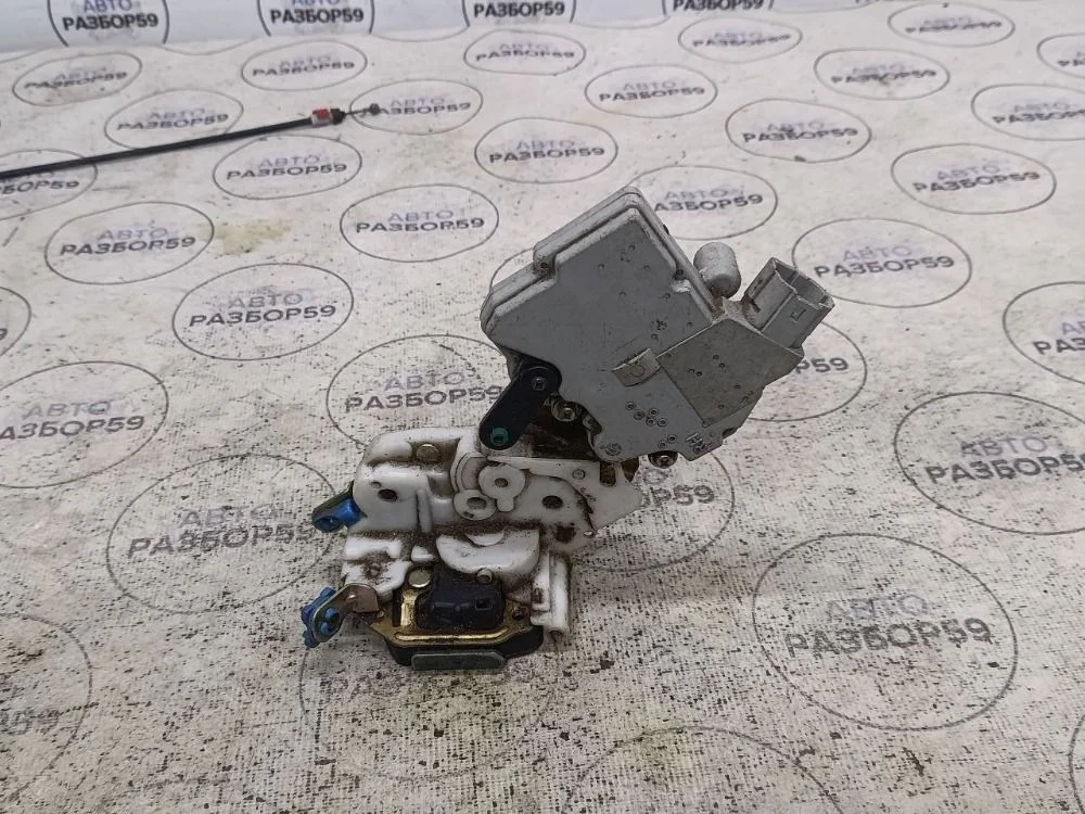 Замок двери Nissan Almera N16 (2000—2003)