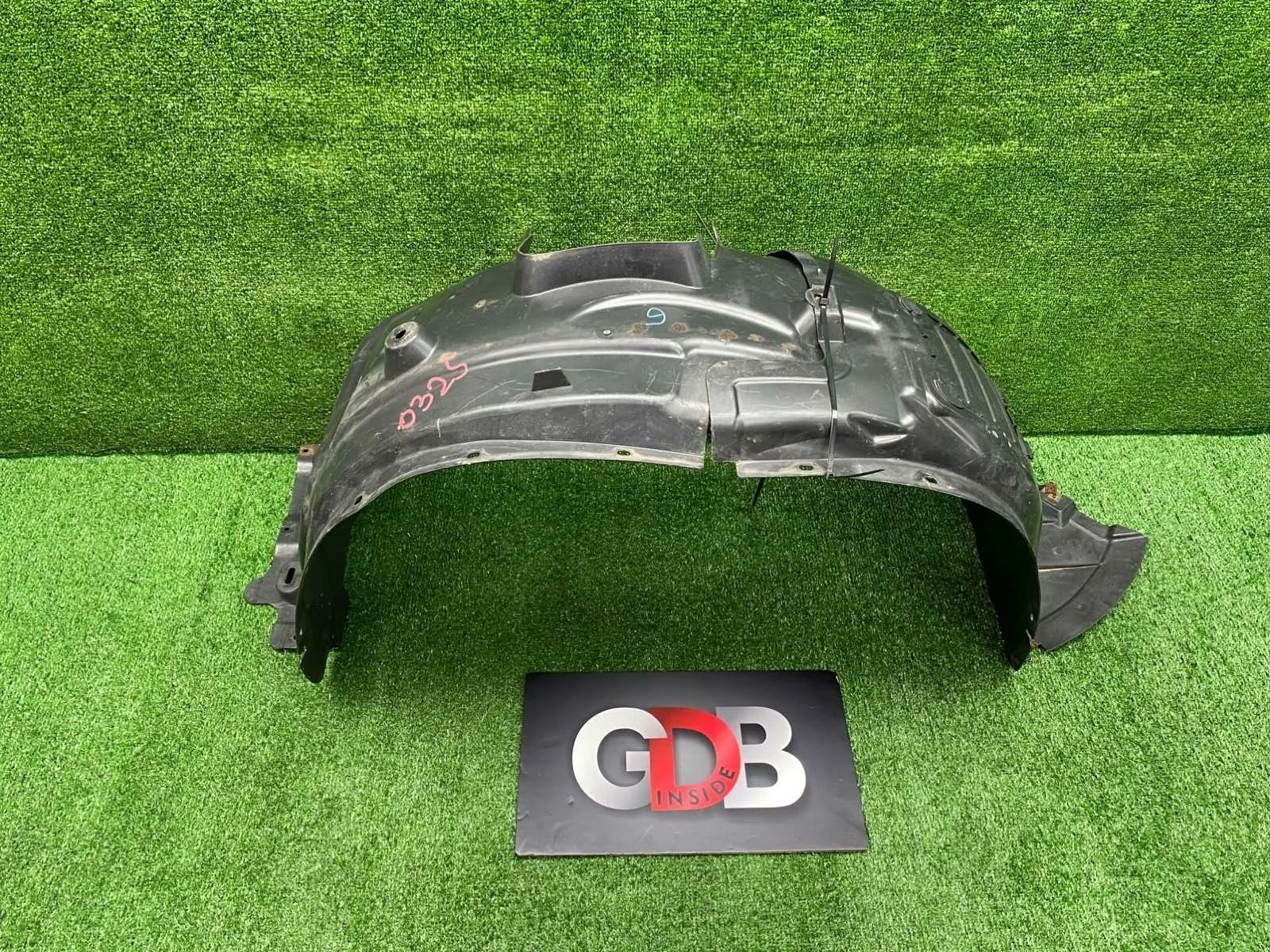 Подкрылок BMW X1 09.10.2014 51717290160 E84 N20B20A, передний правый