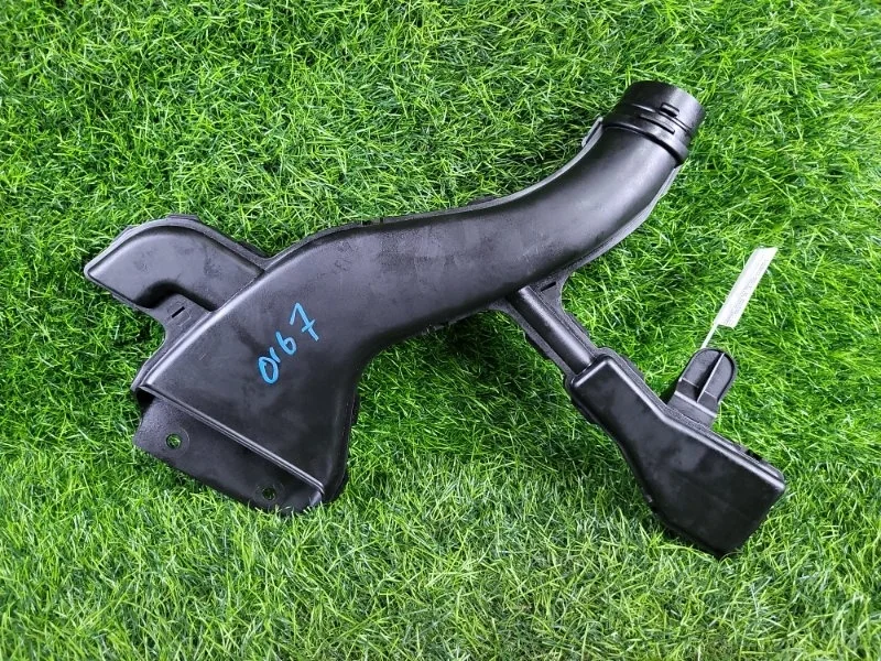 Воздухозаборник Nissan Tiida 2008 8529ED001 C11 HR15DE, передний