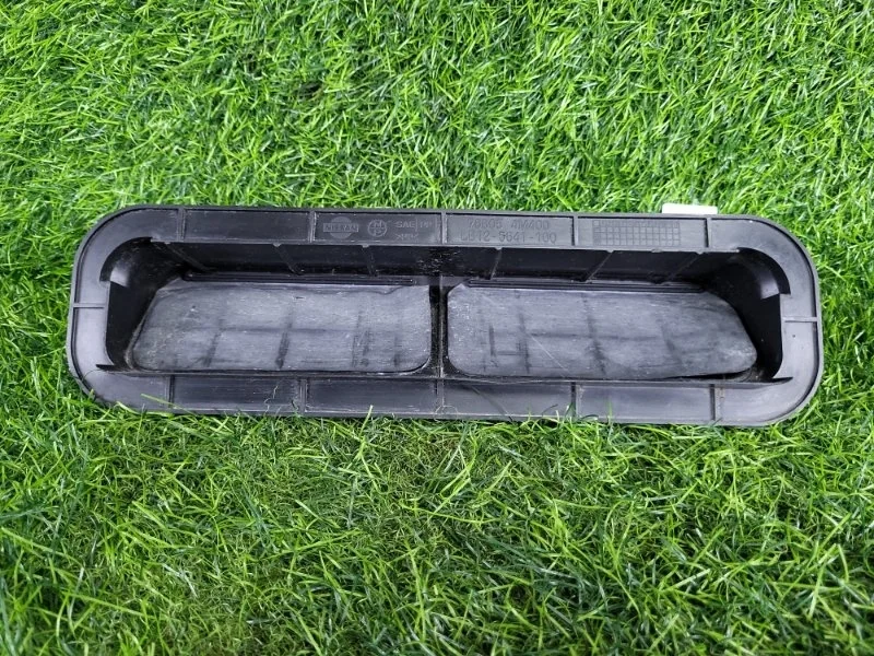 Решетка вентиляционная Nissan Teana 2010 768054M400 J32 VQ25DE, задняя