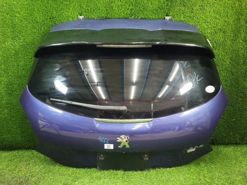 Крышка багажника Peugeot 208 2015 9675472280 EB2F
