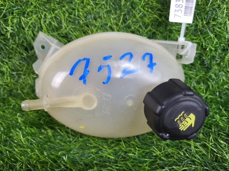 Расширительный бачок Renault Captur 2013 217107259R J87 H5F