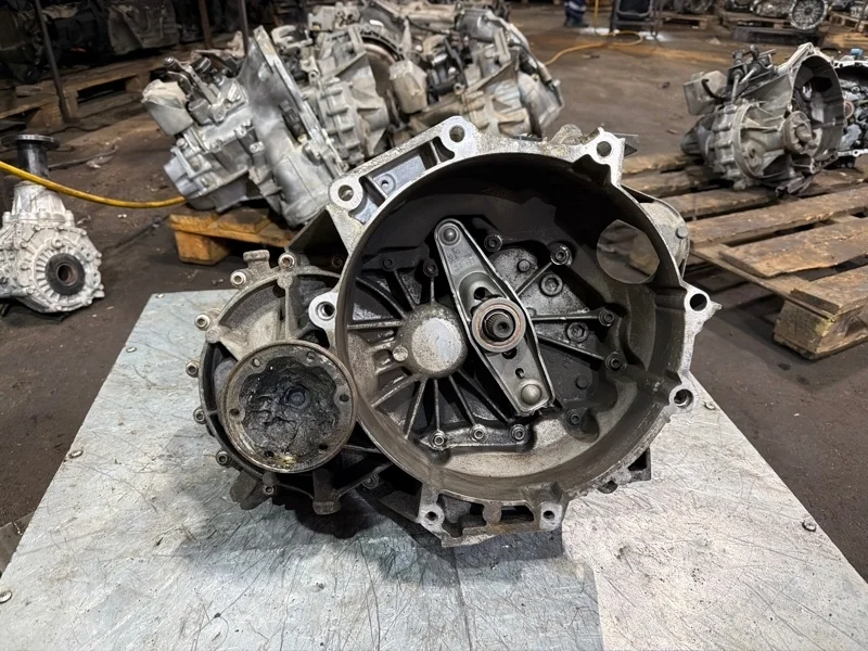 МКПП Volkswagen 0AJ300040R