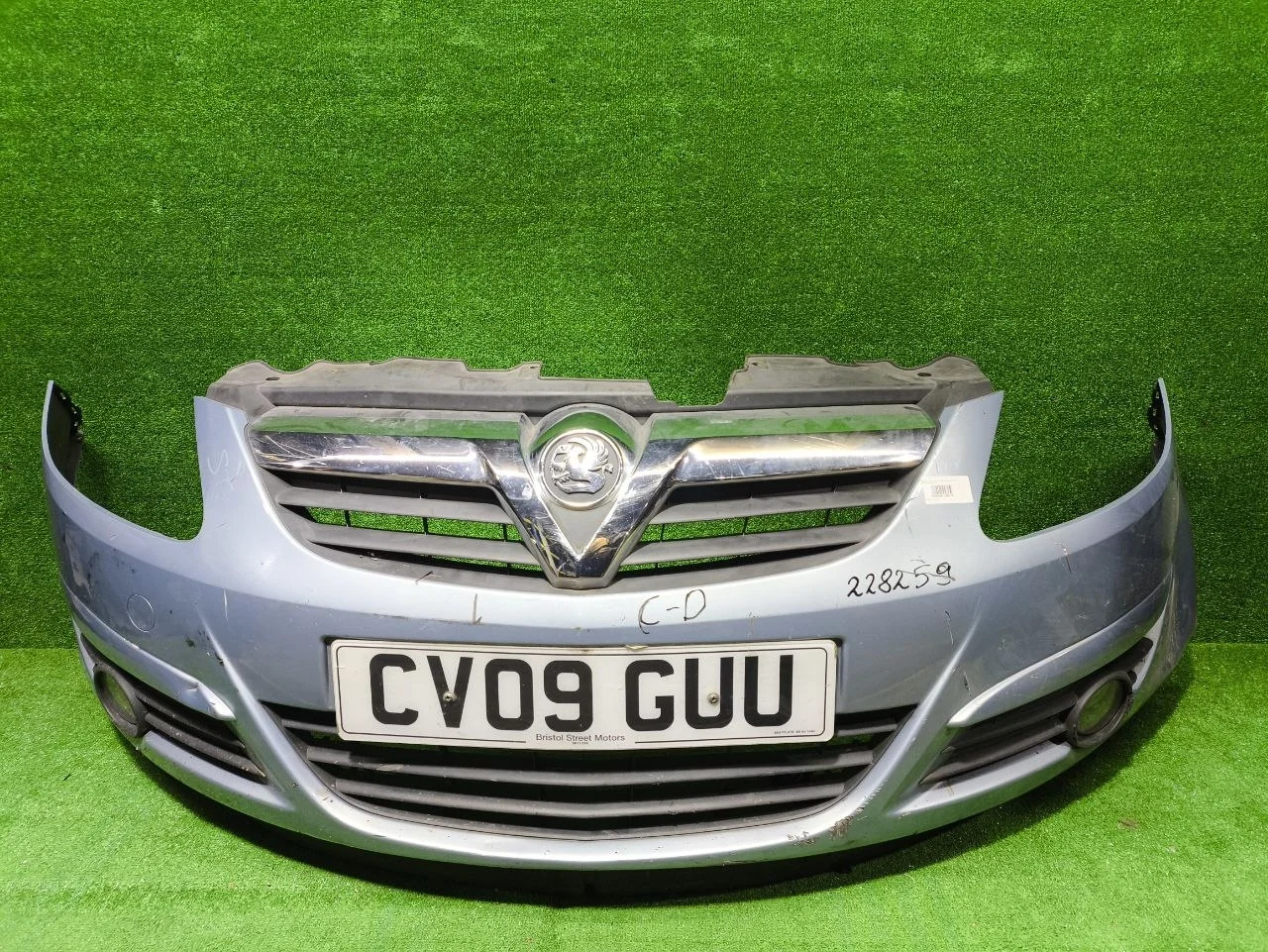 Бампер OPEL CORSA D 2006- передний голубой б/у CORSA D(2006-2014)