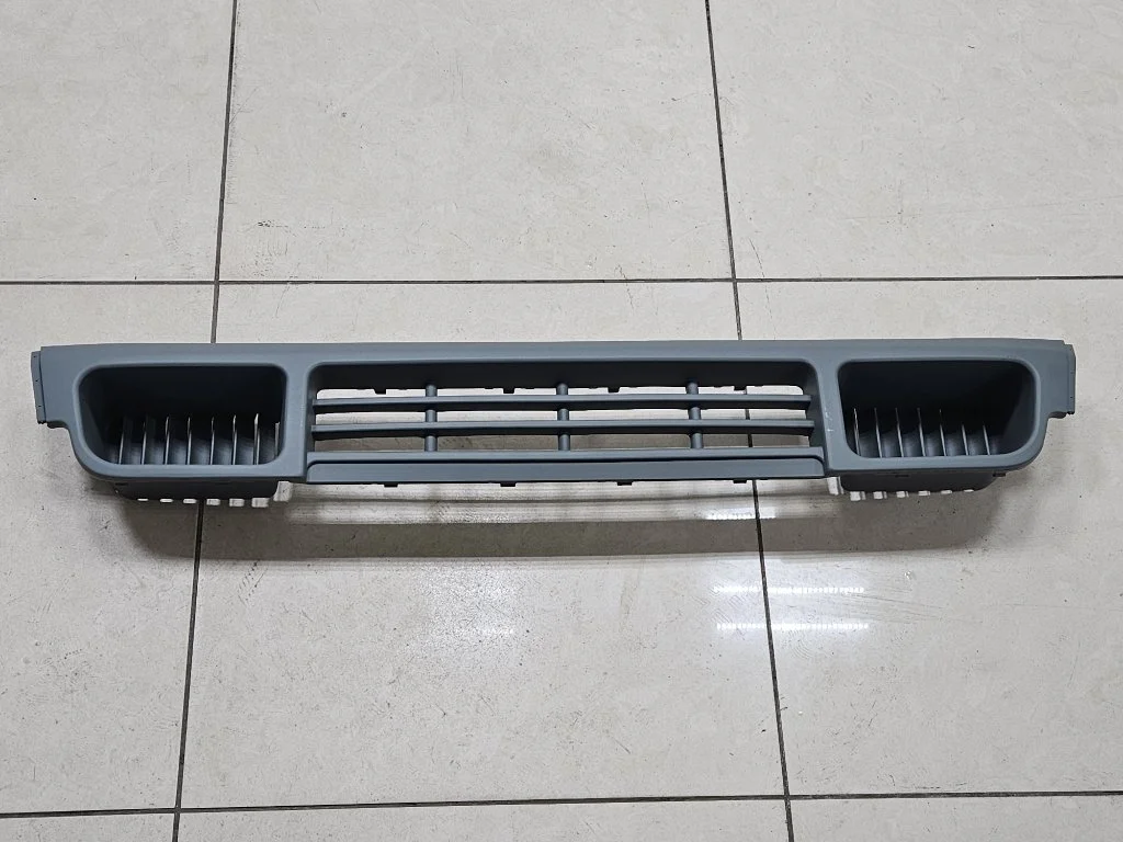 Решетка бампера Volkswagen Transporter T5