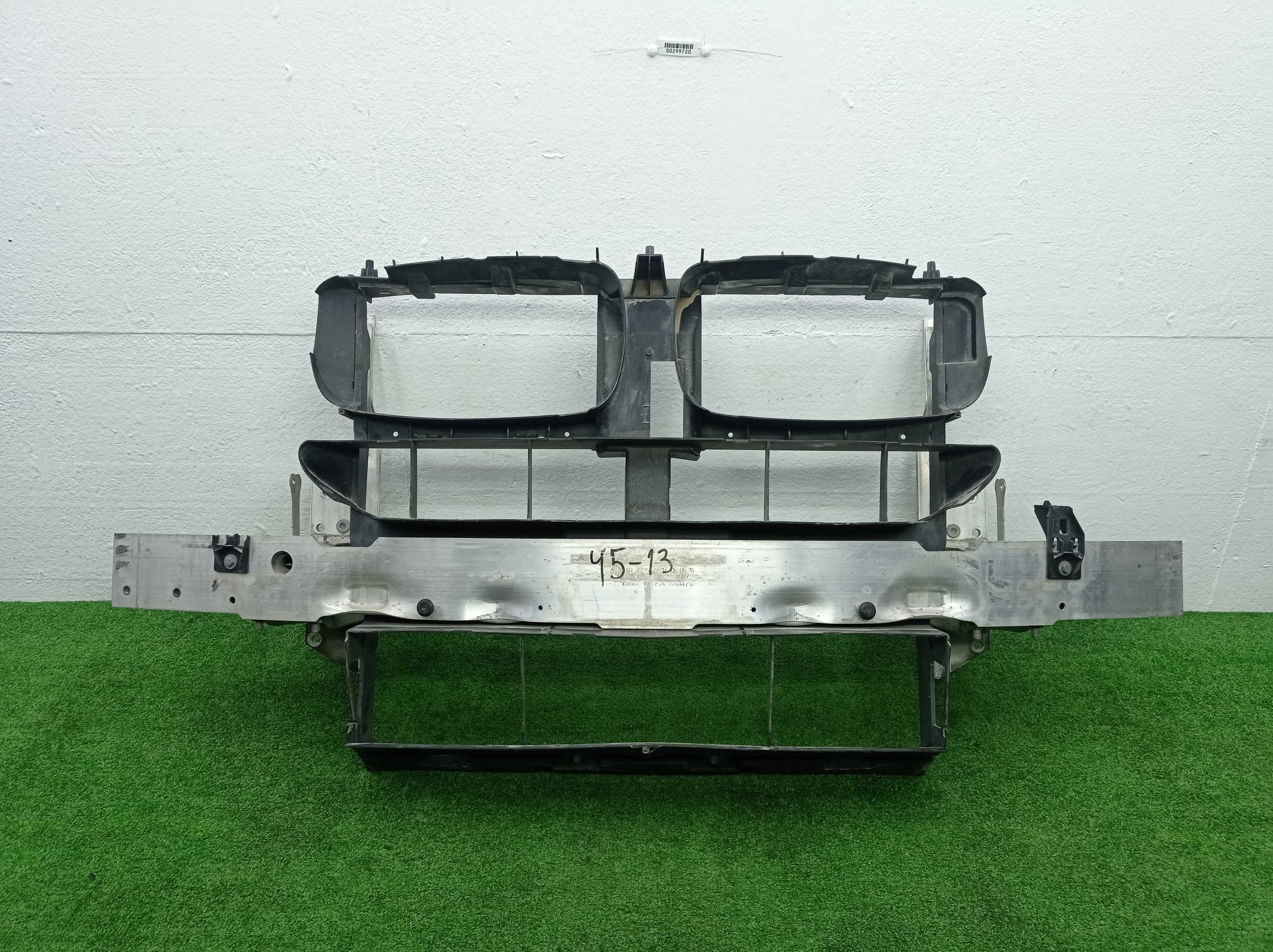 Телевизор BMW X5 F15 2013 - 2018 бензин 3.0 Автомат