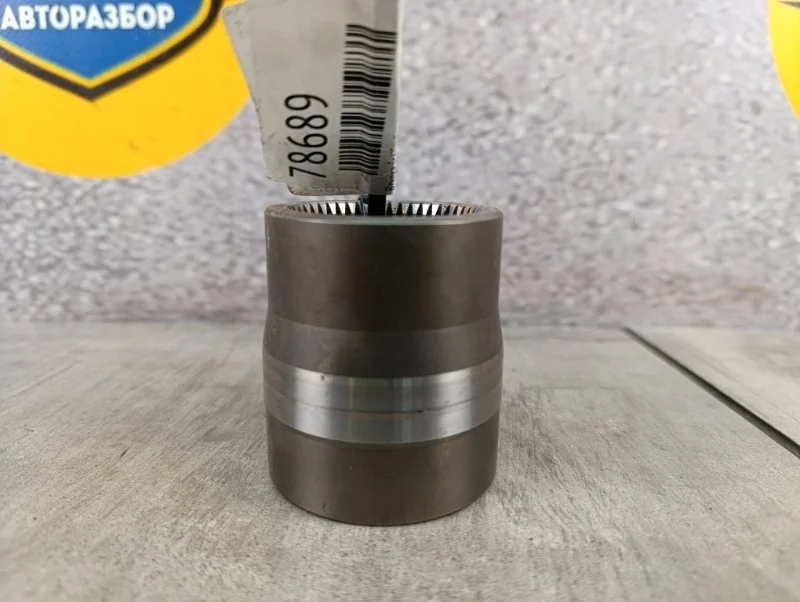 Втулка угловой передачи Volvo XC60 2016 DZ97