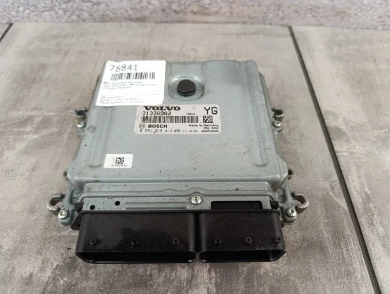 Блок управления двигателем Volvo XC60 2012 DZ82