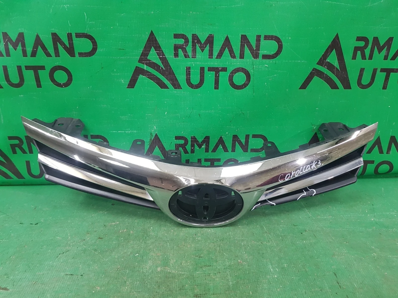 Решетка радиатора TOYOTA COROLLA 2015-2019 11 E160 E170 E180