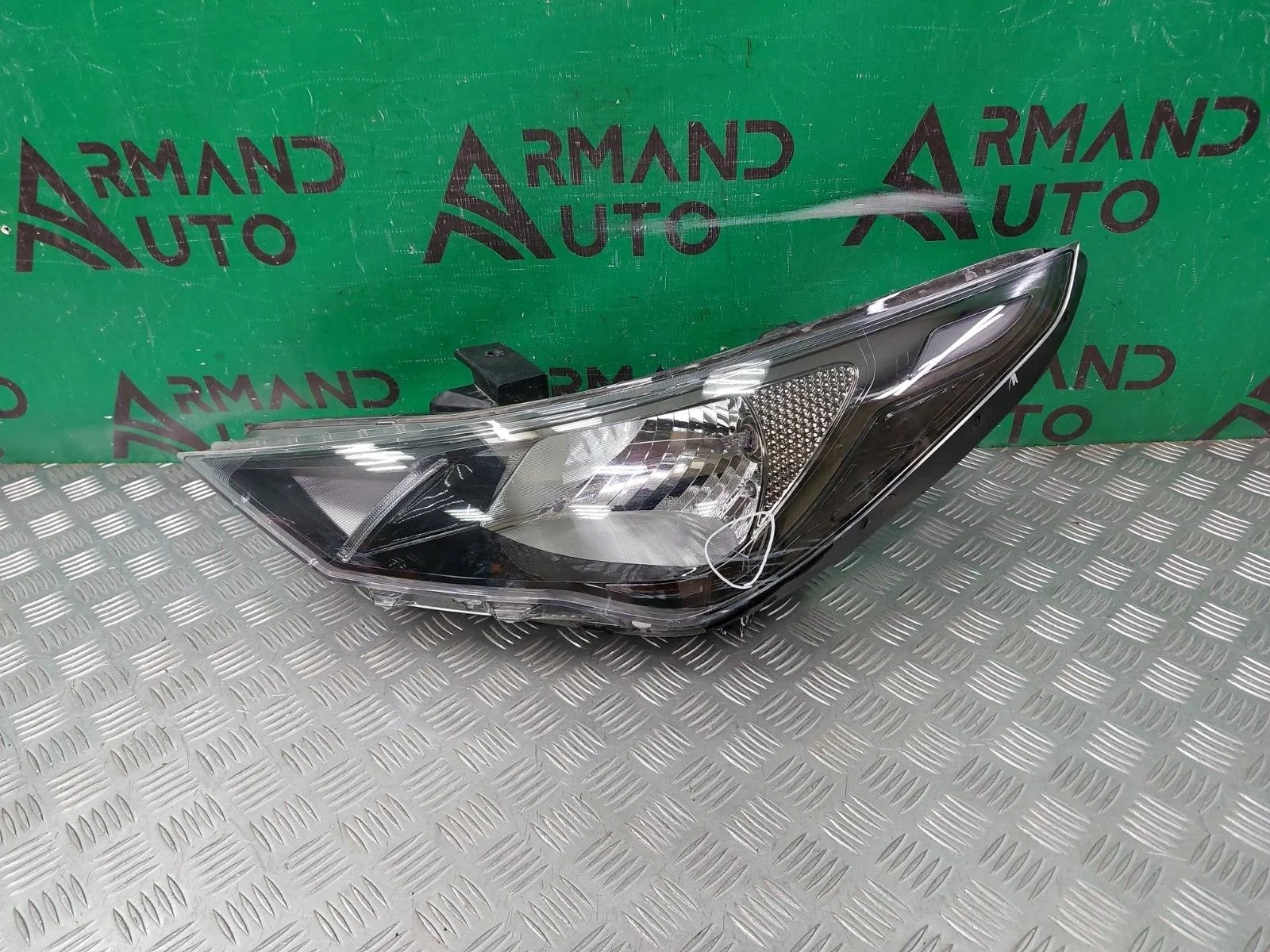 Фара Hyundai Solaris 2020-нв