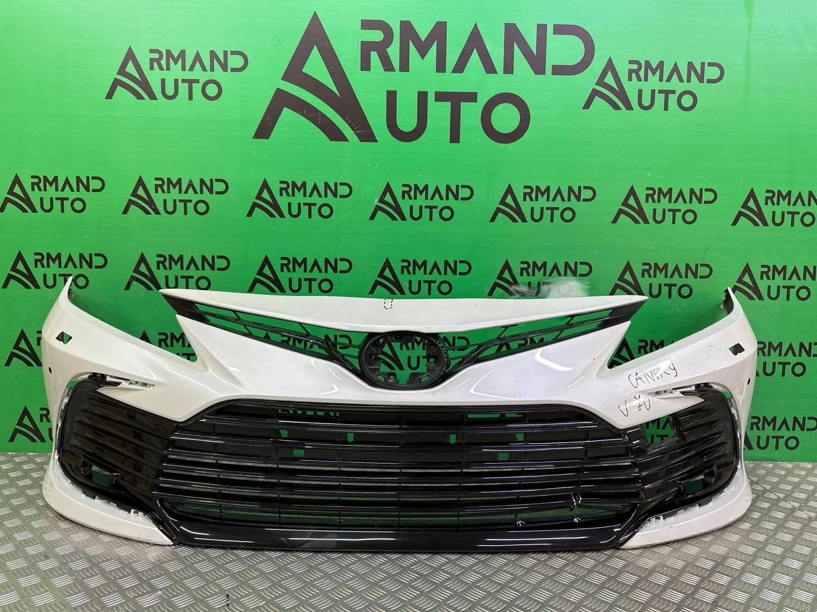 Бампер Toyota Camry 2020-нв 8 XV70