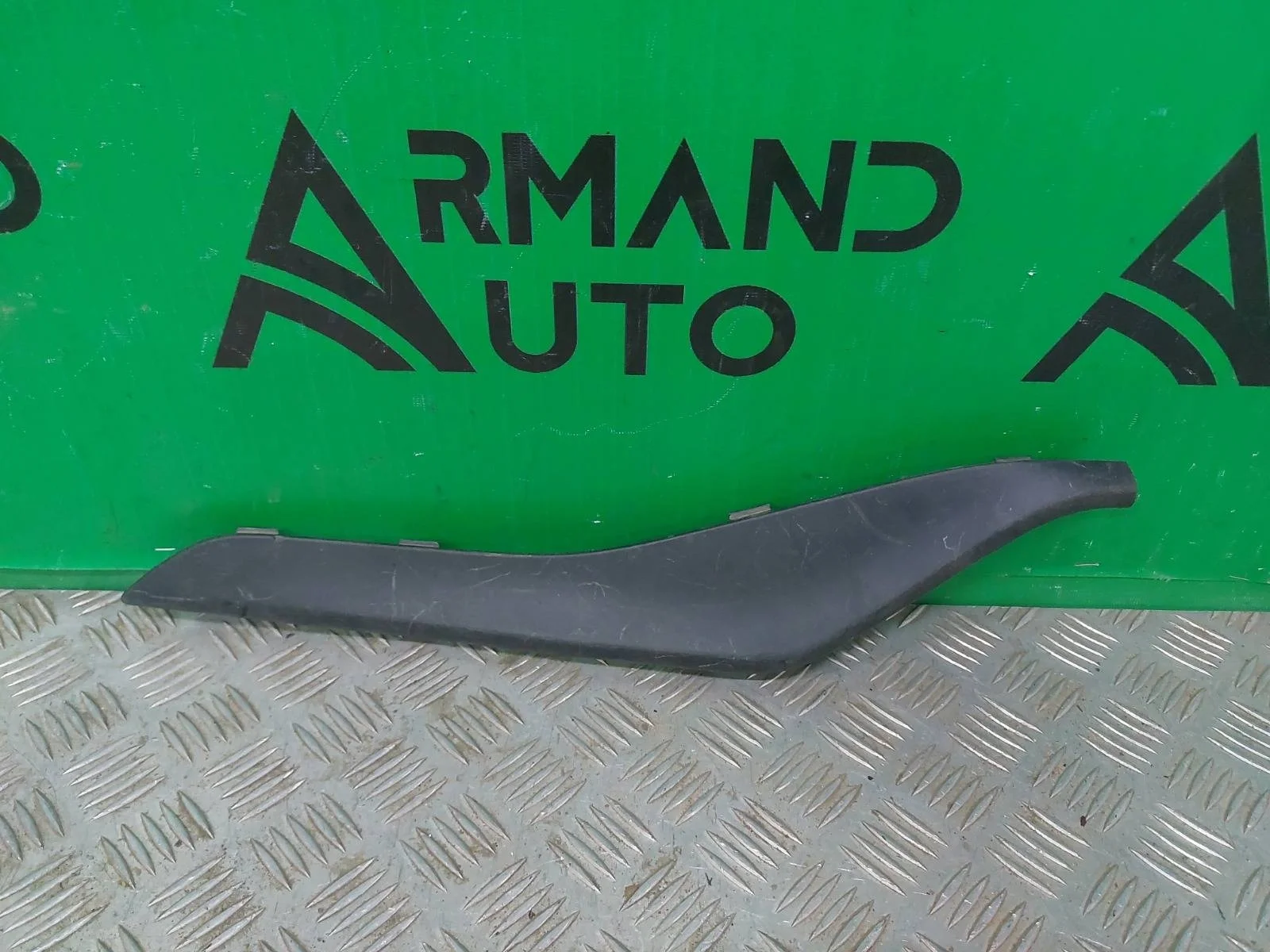 Накладка бампера Volvo XC60 2013-2017