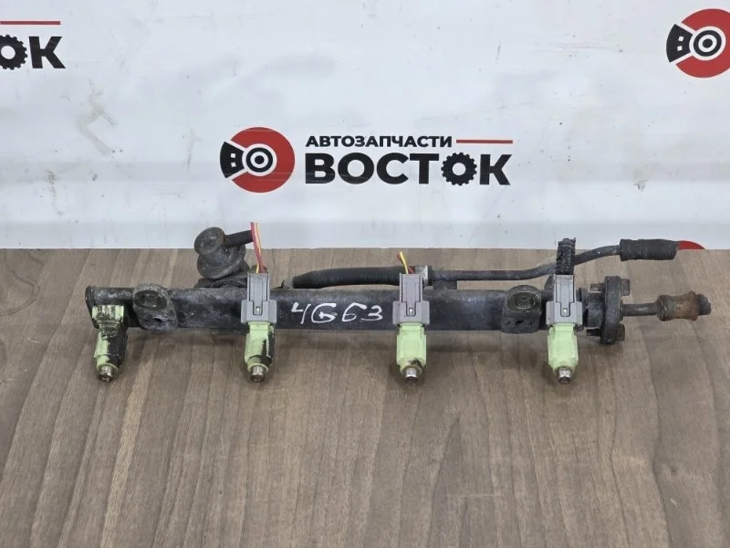 Форсунка топливная MITSUBISHI LANCER 2007 MN143061 CS9A 4G63