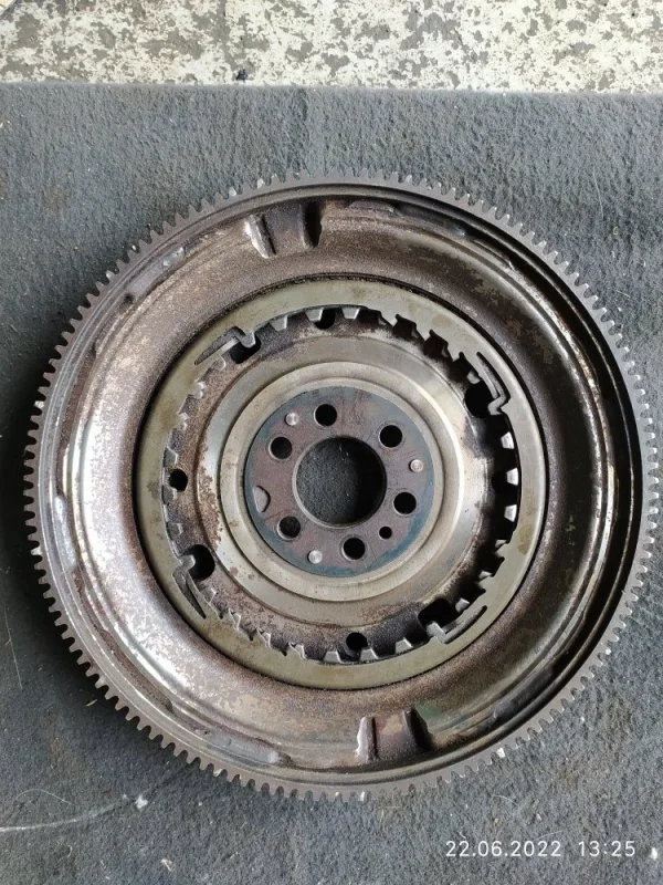 Маховик dsg 7 Volkswagen Passat 2011 365