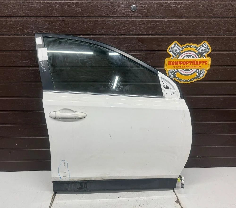 Дверь передняя правая Toyota RAV4 IV (2012—2015)