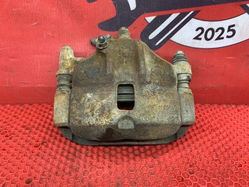 Суппорт тормозной Hyundai Accent 2007 5818125A00 LC2 G4EC, передний правый